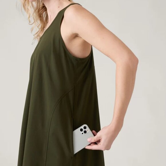 NWOT Athleta Presidio Traveler Maxi Dress Green Size Small - Picture 4 of 9